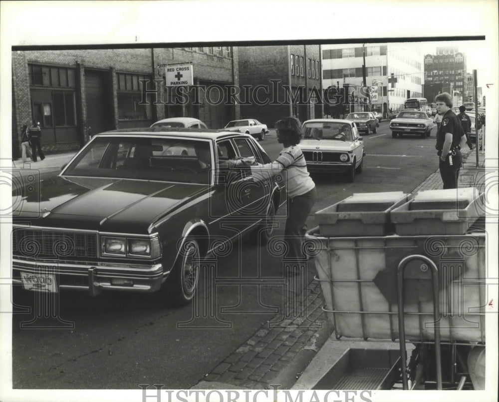 1988 Press Photo Income Tax Forms Being Mailed, Birmingham, Alabama - abna06298 - Historic Images