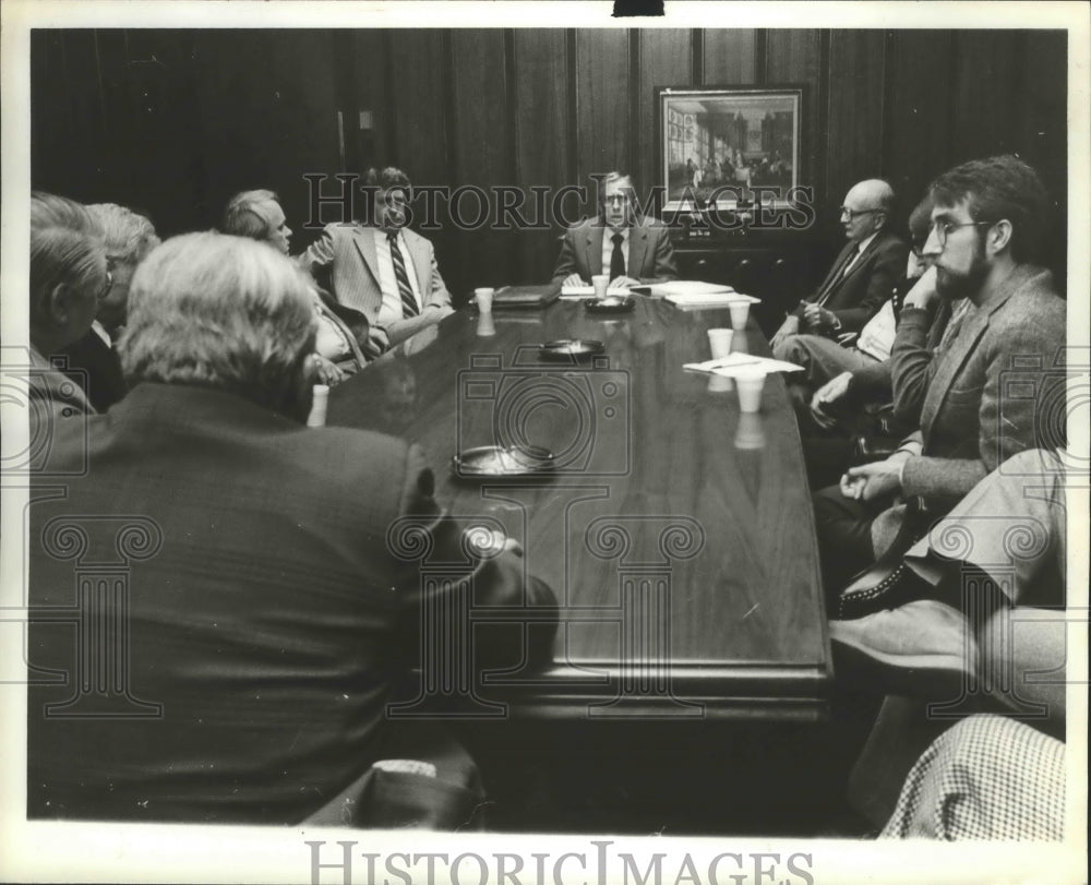 1982 Press Photo Alabama-Birmingham&#39;s Water Works dam board meeting. - abna06318 - Historic Images