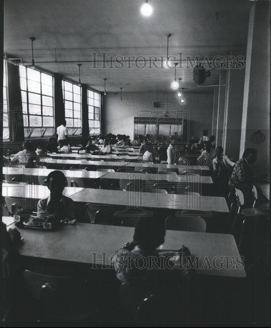 1977 Alabama-Children in Birmingham's Wenonah Elementary  lunchroom.-Historic Images