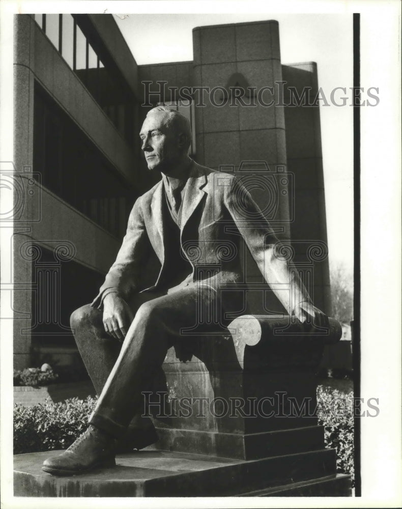 1980 Press Photo John J. Eagan Statue Overlooks ACIPCO, Birmingham, Alabama - Historic Images