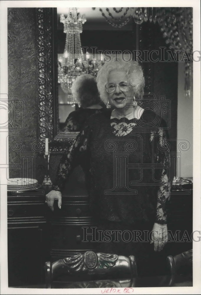 1989 Press Photo Dorothy Bonfield of Bonfield&#39;s Store, Birmingham, Alabama - Historic Images