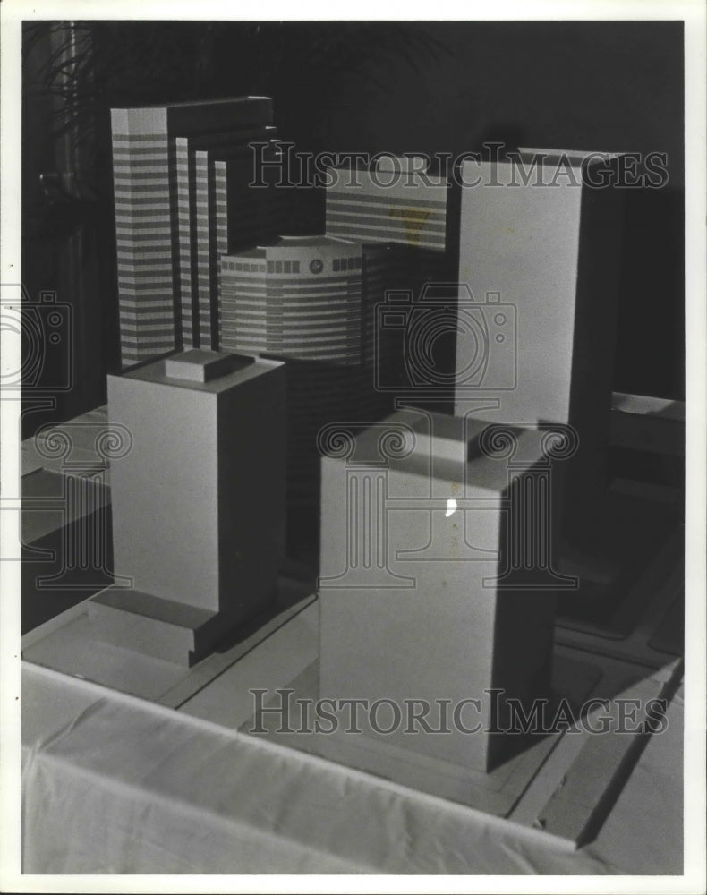 1982 Press Photo Alabama-Architect&#39;s model of Birmingham&#39;s Block 60. - abna06591 - Historic Images