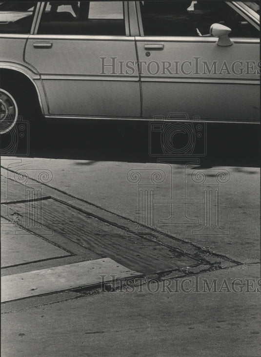 1984 Press Photo Plywood for Grates, 9th Street and 3rd Avenue North, Birmingham - Historic Images