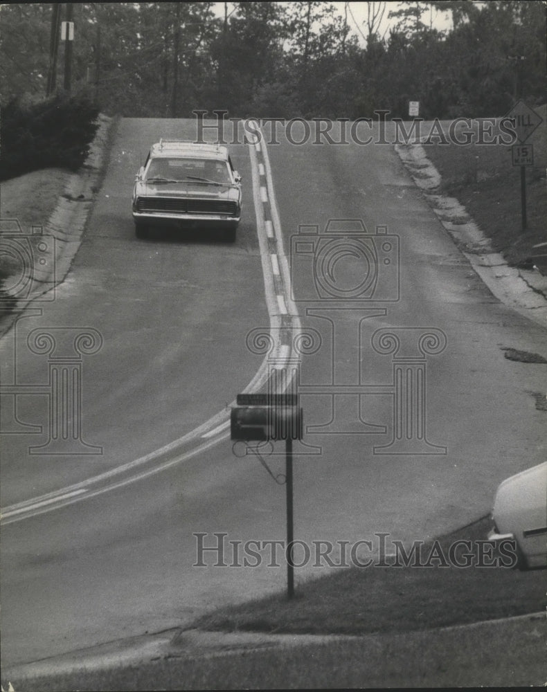 1970 Press Photo Valley Brook Road Dangerous Hill, Birmingham Alabama - Historic Images