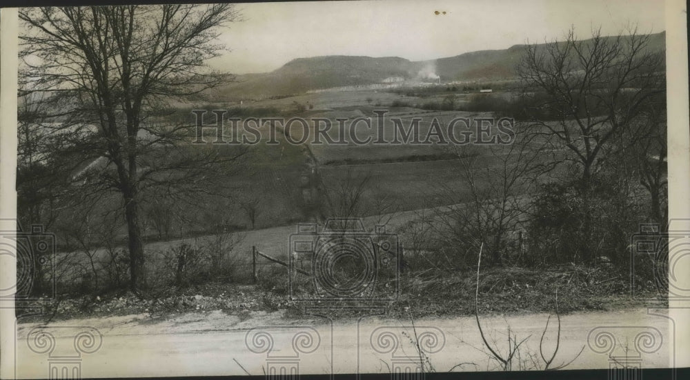 1950 Press Photo Alabama-Scene overlooking Bridgeport, Dixie Cement in distance. - Historic Images