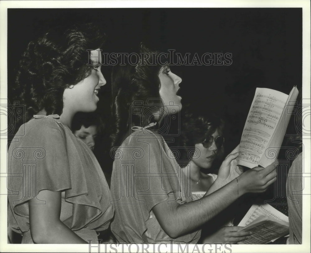 1980 Press Photo Alabama-Birmingham-Students sing at Children&#39;s Song Festival. - Historic Images