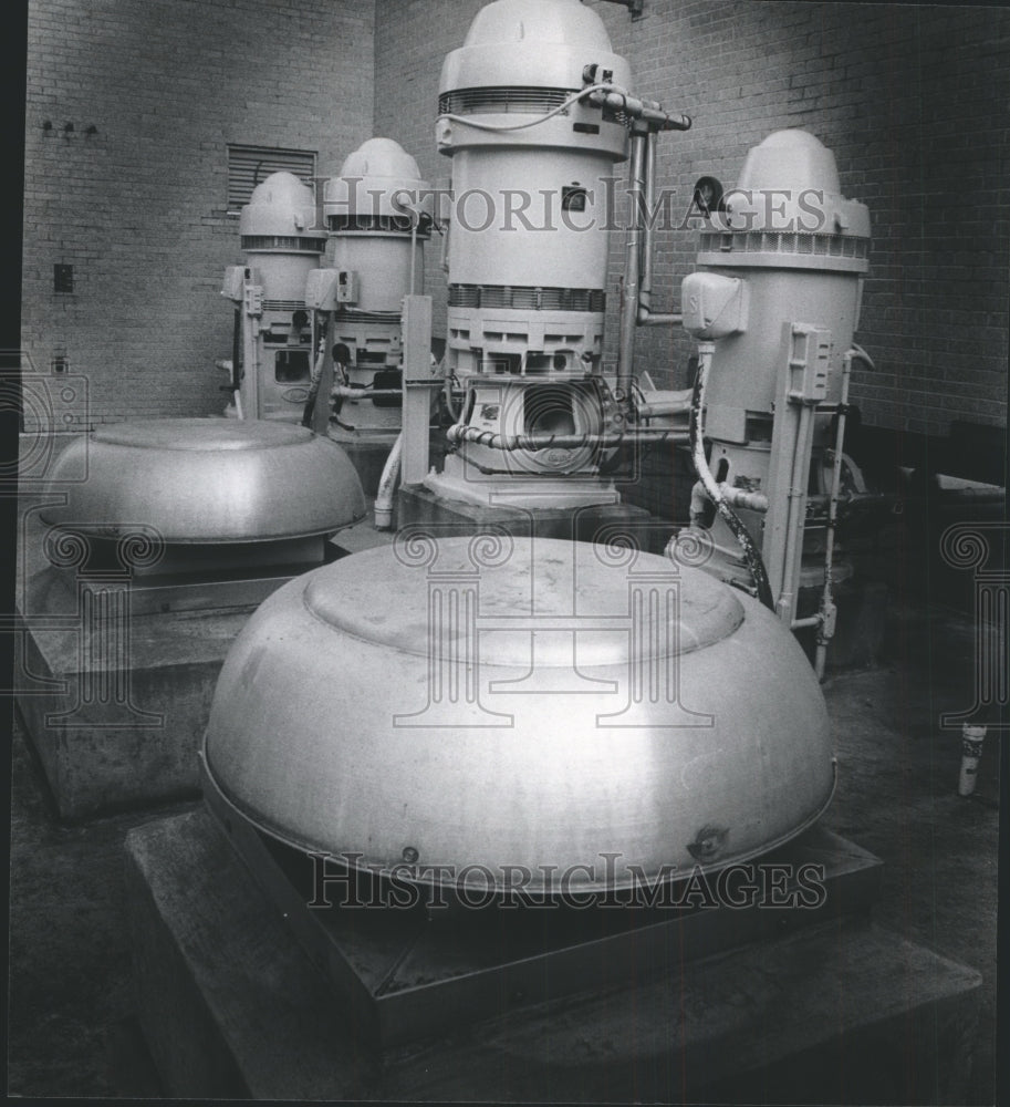 1978, Vertical Pumps, H.Y. Carson Filter Plant, Birmingham, Alabama - Historic Images