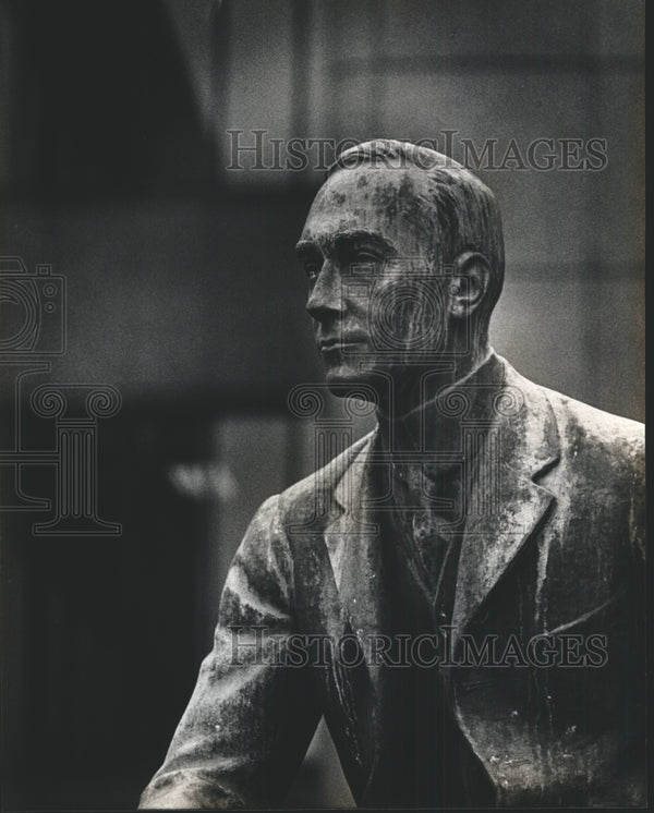 1983 Press Photo John J. Eagan Statue at ACIPCO, Birmingham, Alabama ...