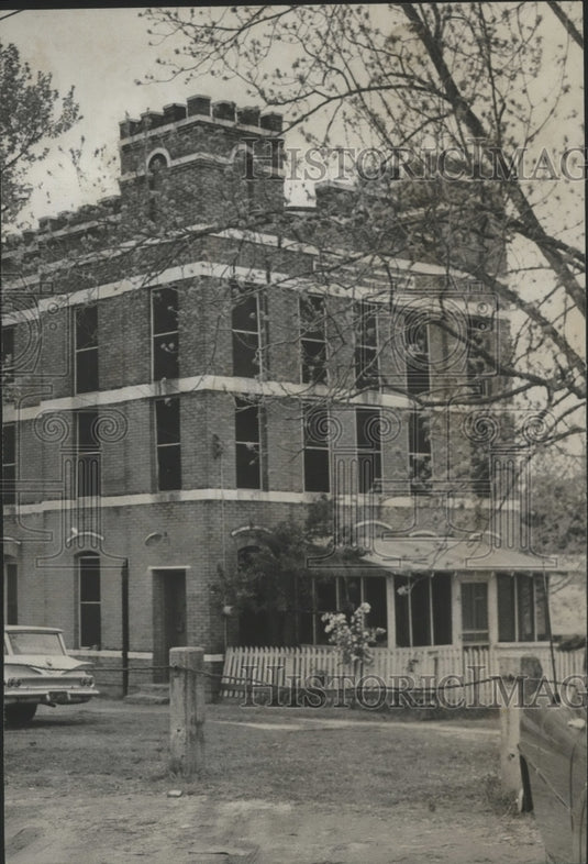 1961, Alabama-Defendant McPhearson is jailed here in Butler jailhouse - Historic Images