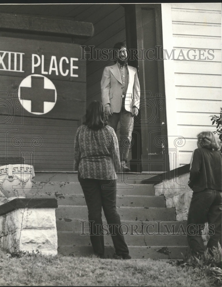 1979 Alabama-Ezell has a warm greeting for young people needing help-Historic Images