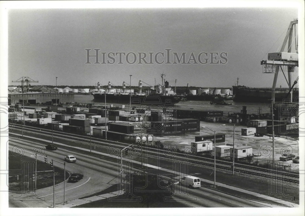 1991 Press Photo Mobile Purchases Alabama State Docks Land - abna07180 - Historic Images