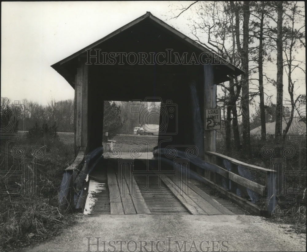 1970 Press Photo Alabama-Coldwater&#39;s covered bridge was rebuilt after fire. - Historic Images