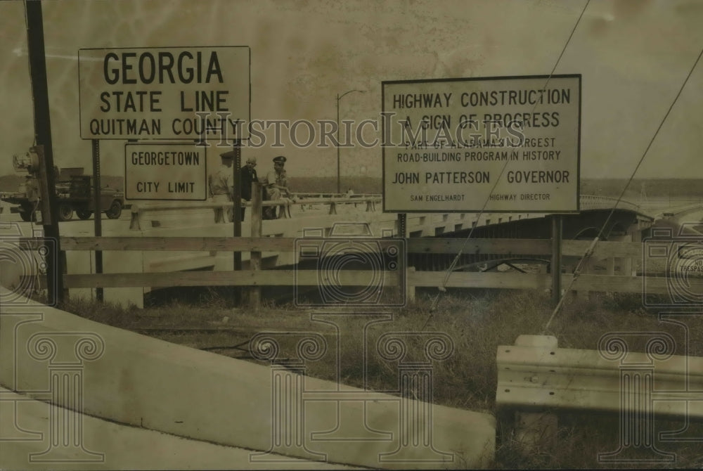 1962 Alabama-Two signs are at the entrance Richard Russell bridge. - Historic Images