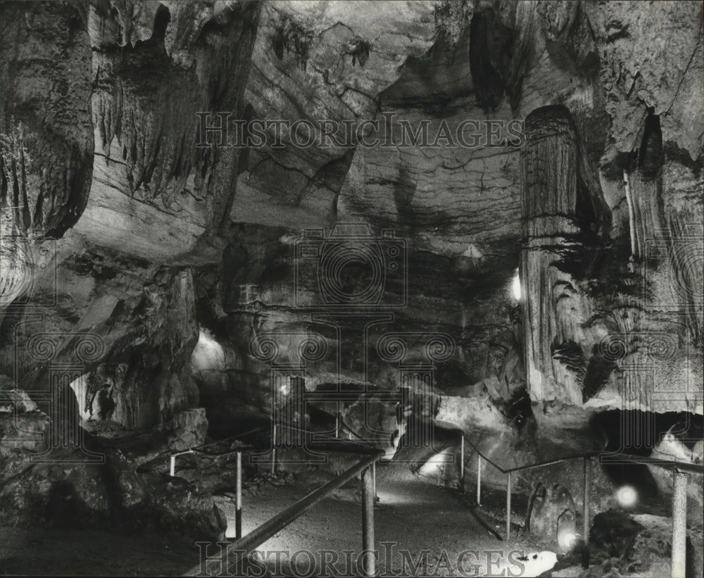 1979, Alabama&#39;s Rickwood Cavern interior. - abna07318 - Historic Images