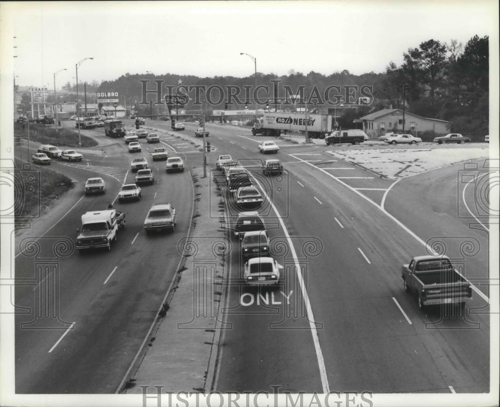 1978 Press Photo Alabama-Cars travel on Highway Interstate 65. - abna07436 - Historic Images