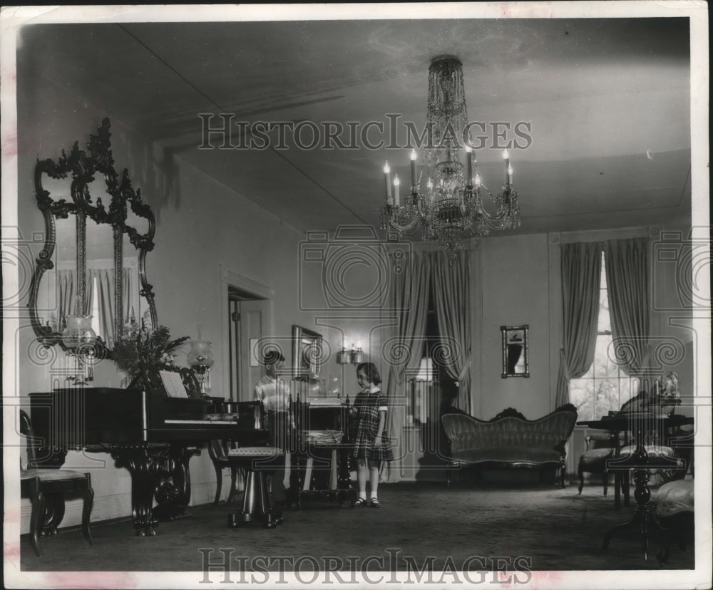 1957 Press Photo Alabama-Interior of historic Arlington home in Birmingham. - Historic Images