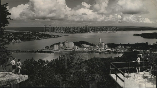 1965 Alabamians and visitors enjoy view of Guntersville Lake area.-Historic Images
