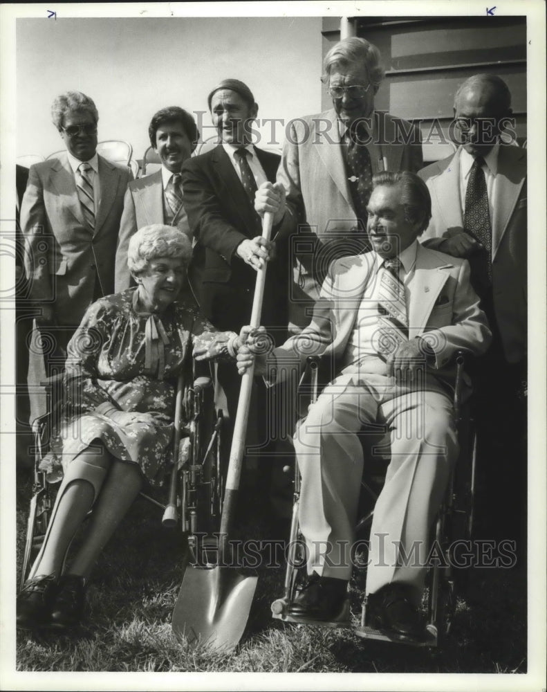 1981 Press Photo Alabama International Motor Sport Hall Fame groundbreaking. - Historic Images