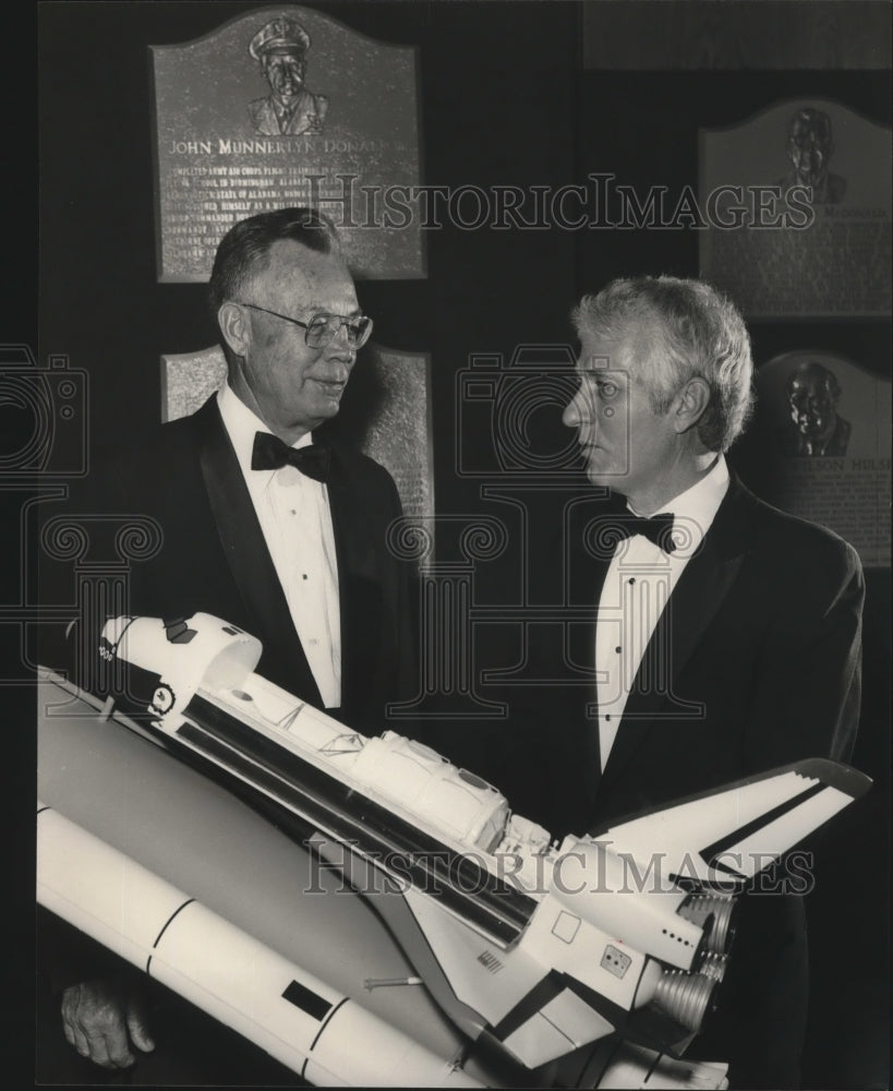 1983 Press Photo Thomas Casaday, Henry Hartsfield, Aviation Hall of Famers - Historic Images