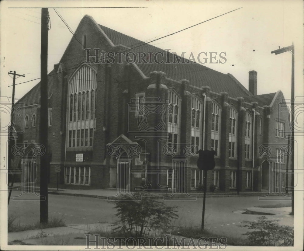 1949, Alabama-Birmingham's "West End" Methodist Church building. - Historic Images