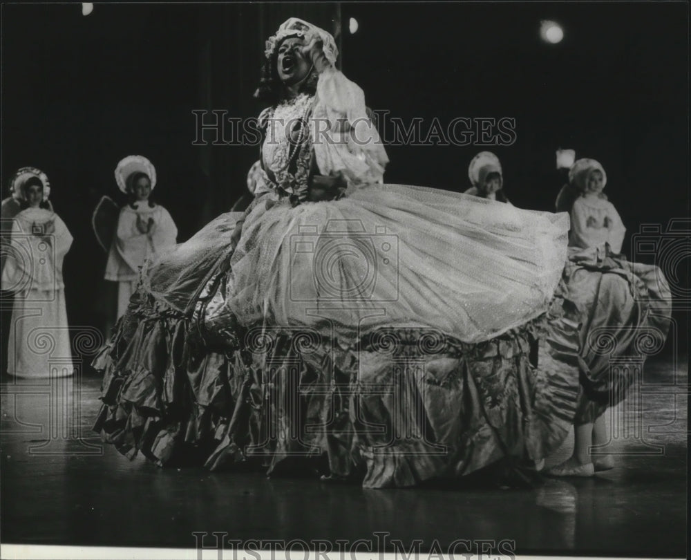 Press Photo Scene from Alabama Ballet Company&#39;s &quot;Swan Lake&quot; - abna08229 - Historic Images