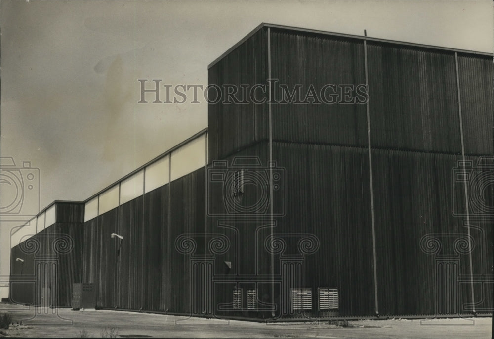 1972 Press Photo Alabama-U.S. Steel Roof Deck in industrial park in Birmingham. - Historic Images