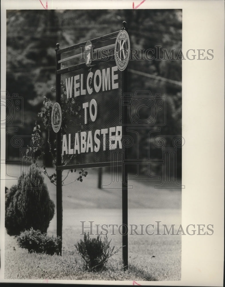 Press Photo Sign Welcomes Visitors to Alabaster, Alabama - abna08394 - Historic Images