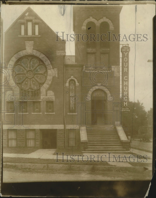 Press Photo Alabama-Second Presbyterian Church in Birmingham with large sign. - Historic Images