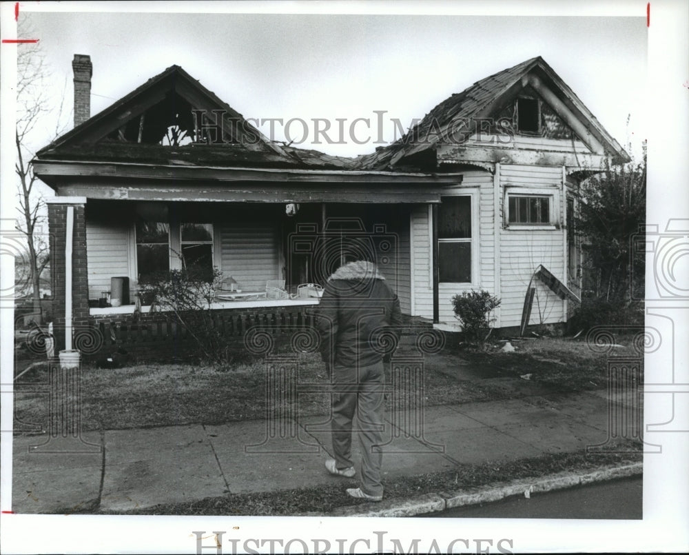 1992 Press Photo Alabama-Birmingham house fire claims one life. - abna08667 - Historic Images