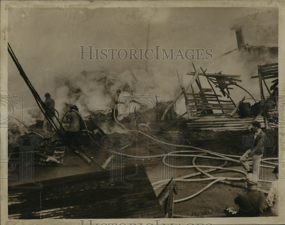 1952 Press Photo Alabama-Fire at Nelems Manufacturing Co. plant in Tarrant City - Historic Images