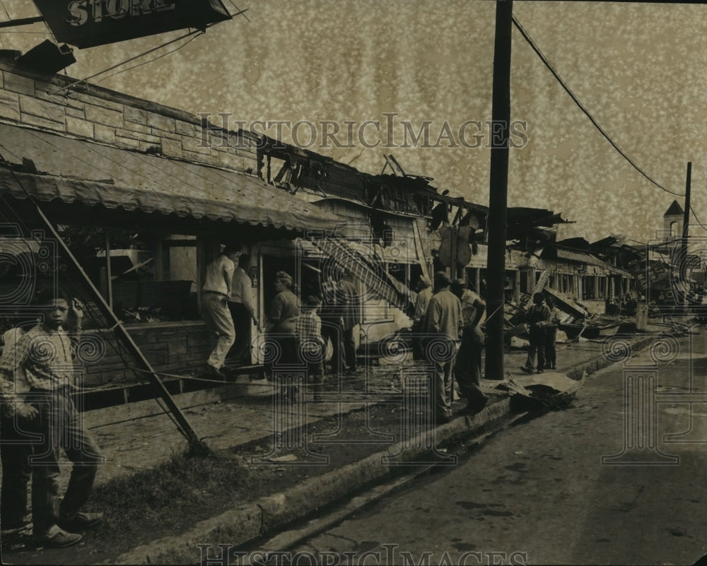 1958 Press Photo Burned Southside Markets Roped Off in Birmingham, Alabama - Historic Images