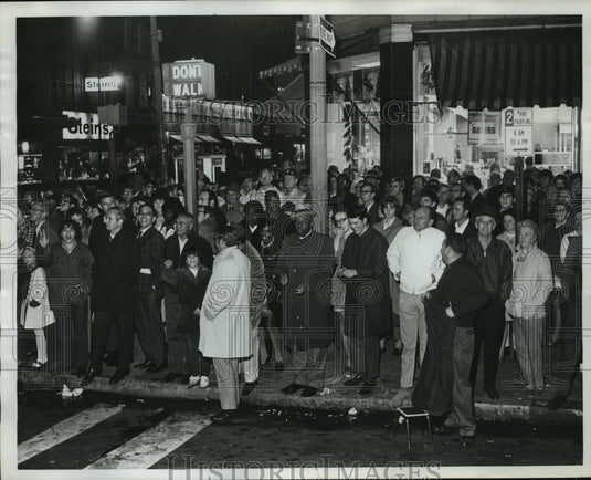 1970 Alabama-Birmingham shoppers watch Lawrence Furniture fire.-Historic Images