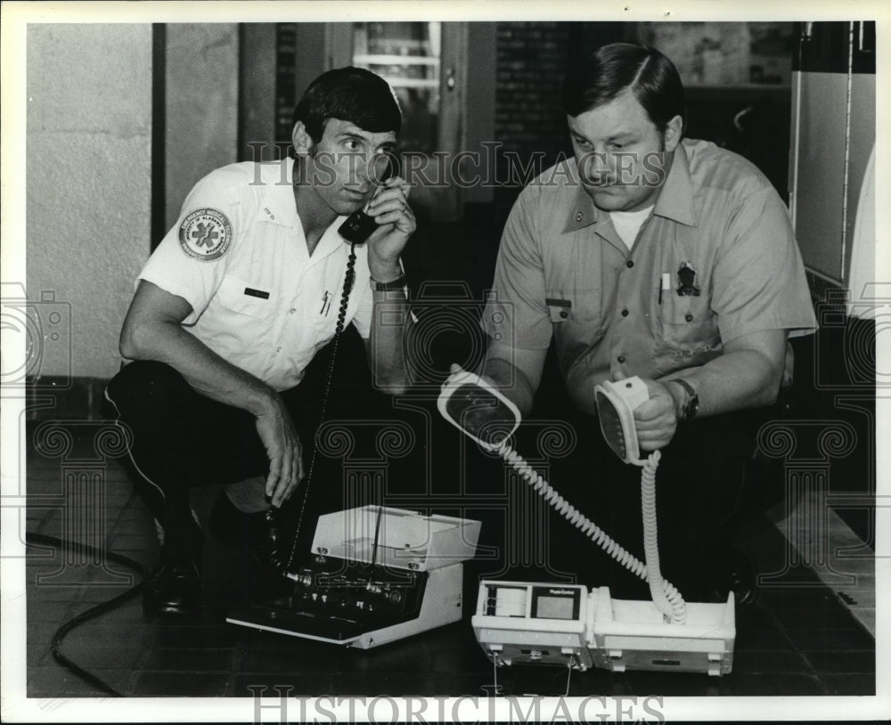 1978 Press Photo Fire-Medics Test Emergency Equipment in Alabama - abna08764 - Historic Images