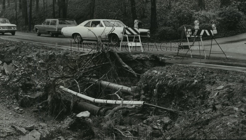 1970 Press Photo Mountain Brook Parkway After Flood, Mountain Brook, Alabama - Historic Images