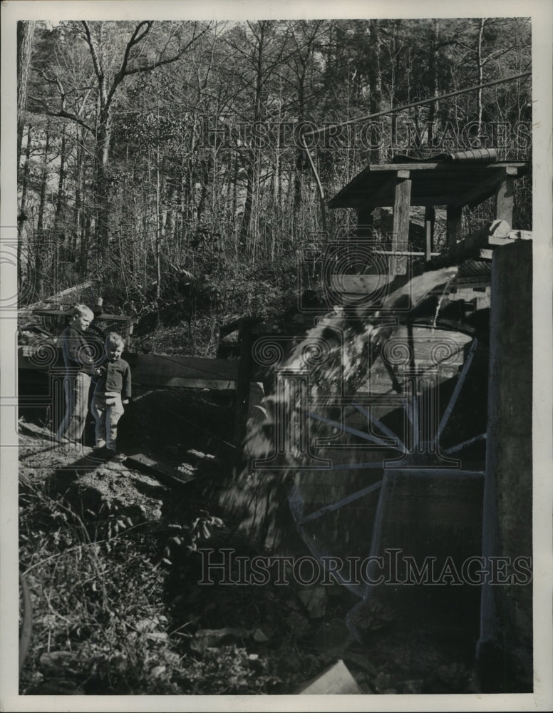 1946 Eight-Foot Water Mill at Waterfalls, Near Cullman, Alabama - Historic Images