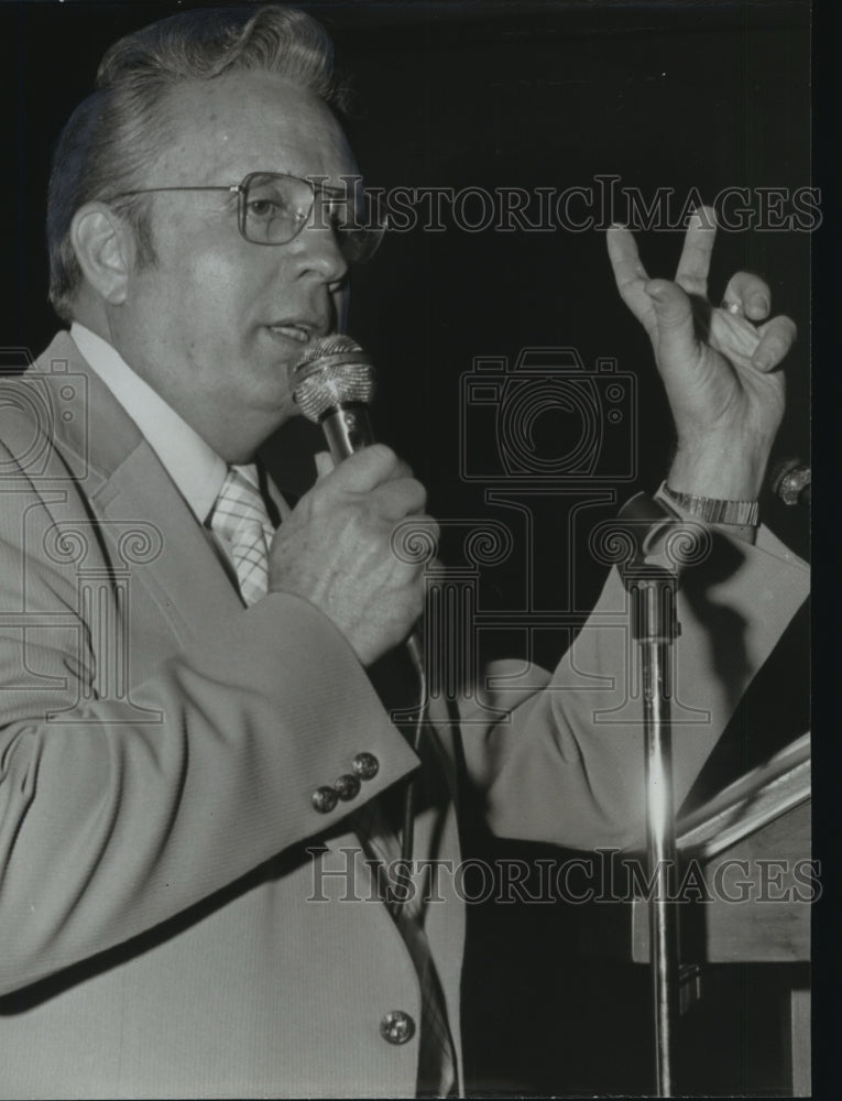 1973, Alabama Senator Aubrey Carr Filibusting - abna08979 - Historic Images