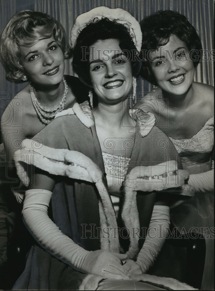 1962, Alabama-County Cotton Maid winners pose for photo. - abna09155 - Historic Images