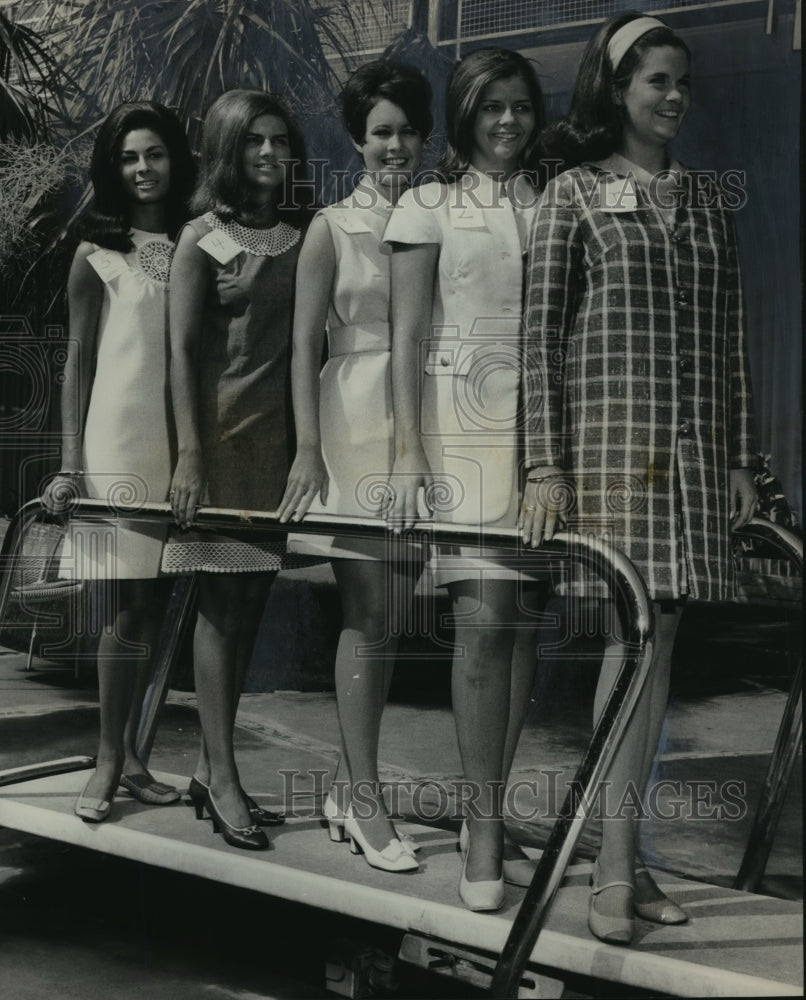 1969 Press Photo Alabama-Five girls compete for Jefferson County Maid of Cotton. - Historic Images