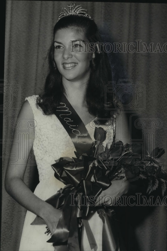 1974 Alabama-Nancy Taylor has been chosen Lee County Cotton Maid. - Historic Images