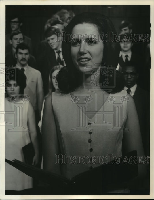 1971 Press Photo Alabama-Mary Anna Fay, is singer and Maid of Cotton.- Historic Images
