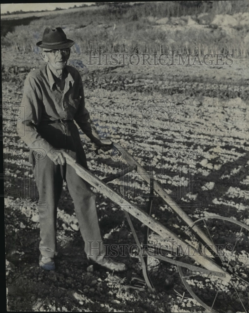 1973 Dan Williams, Cherry Hill, Alabama, Still Tills With Old Plow - Historic Images