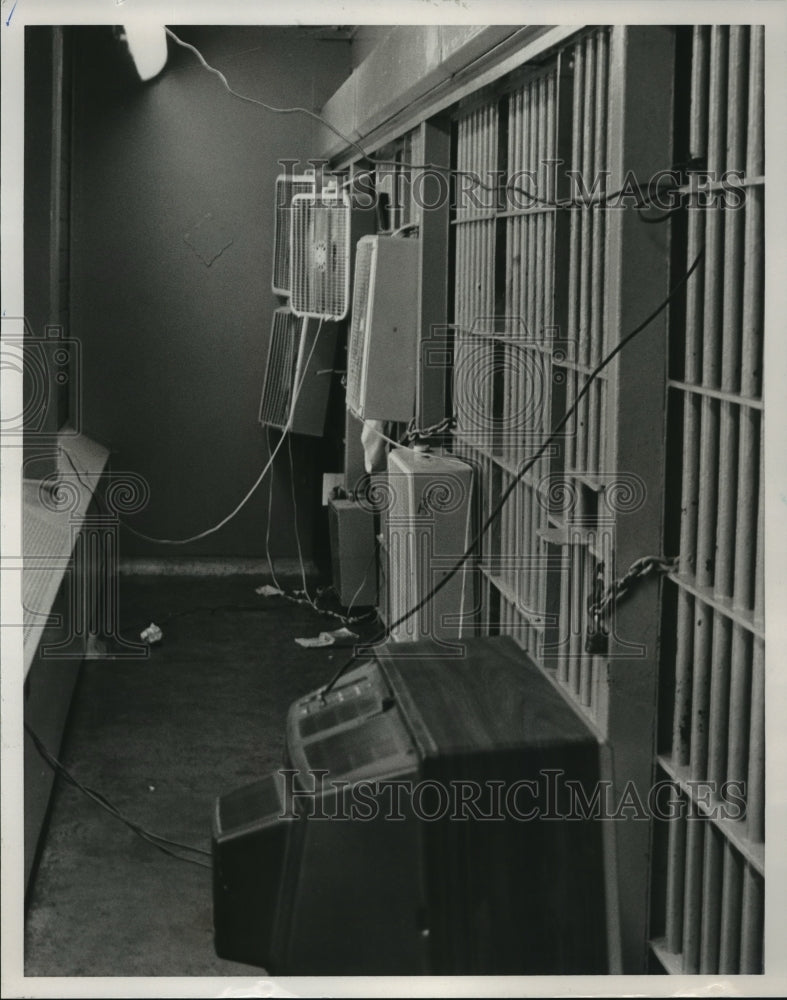 1988 Press Photo Etowah County Jail Alabama - abna09419 - Historic Images