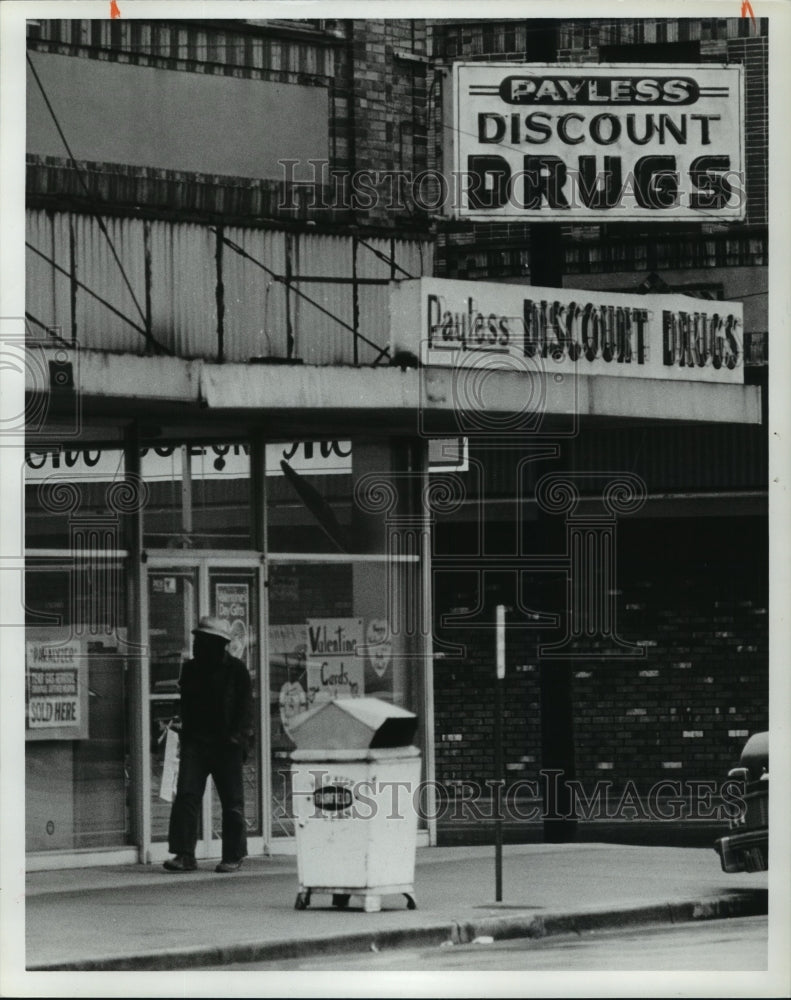 1981 Press Photo Alabama-Fairfield merchants hope their businesses will thrive. - Historic Images