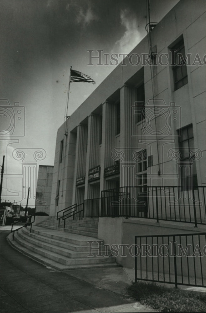1980 Press Photo Alabama-Fairfield City Hall building. - abna09441 - Historic Images