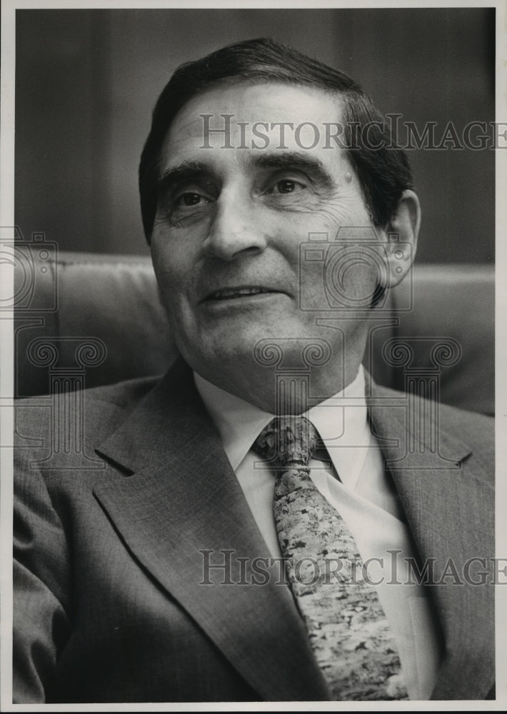 1988 Press Photo Tuscaloosa, Alabama Mayor Al DuPont. - abna09487 - Historic Images