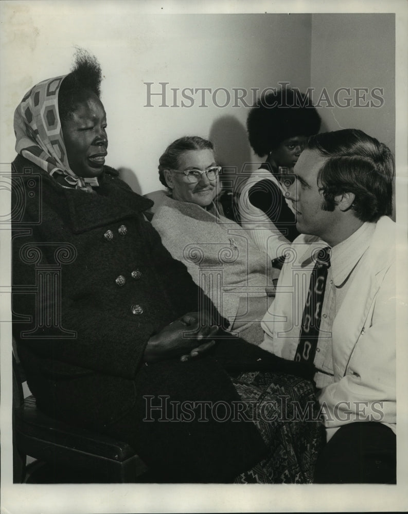 1973, Alabama-Doctor talks with patient at SAMA Clinic in Ensley. - Historic Images