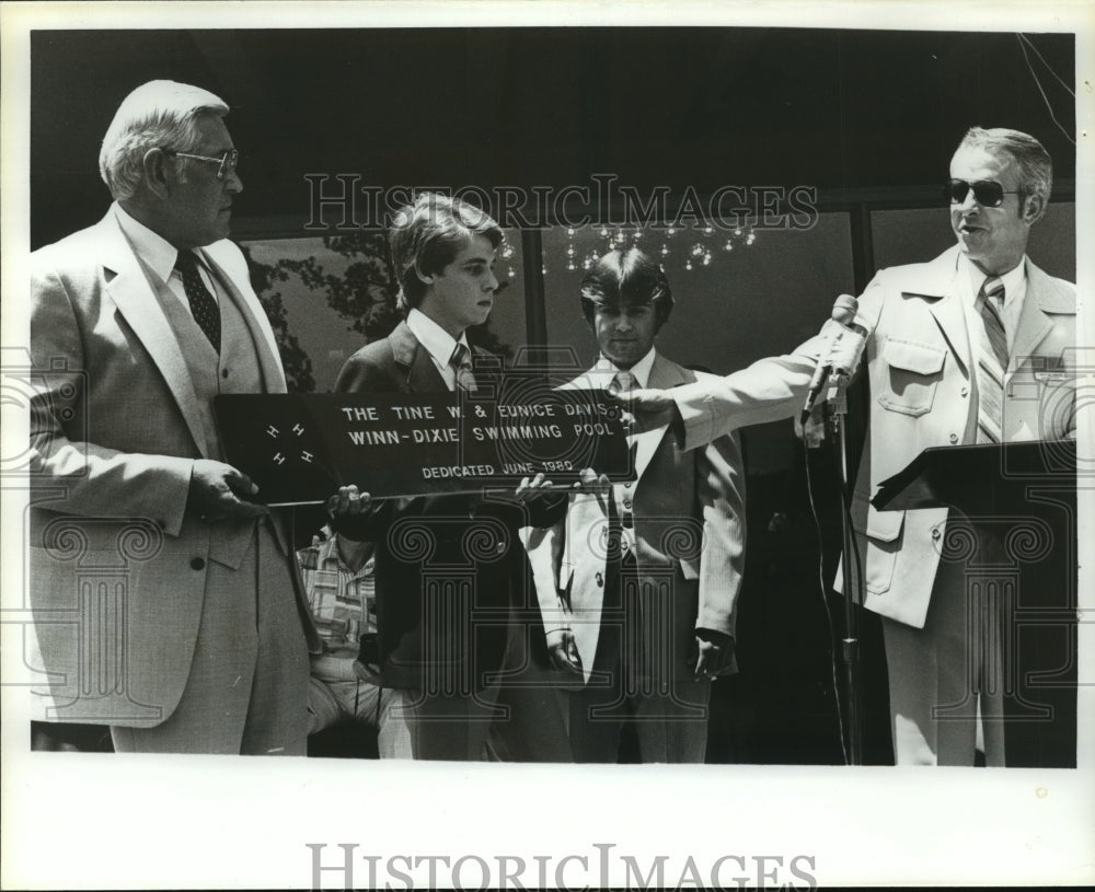 1980 Press Photo Alabama-Dedication of Four H camp swimming pool. - abna09551 - Historic Images