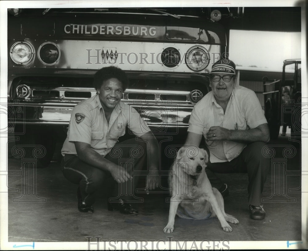 1980 Press Photo Childersburg Fireman Willie Lee, Snowball, J.D. Prickett - Historic Images