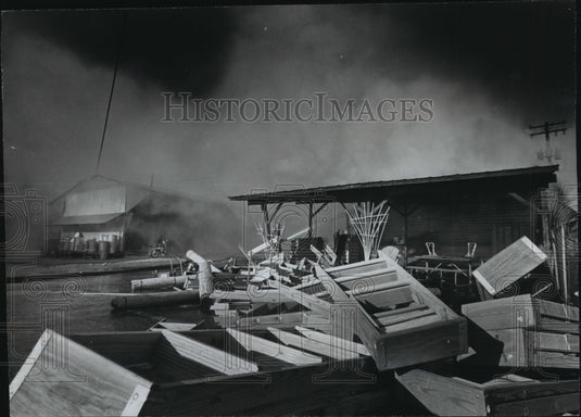 1972 Alabama-Birmingham warehouse fire destroys Huffstutlers' goods - Historic Images