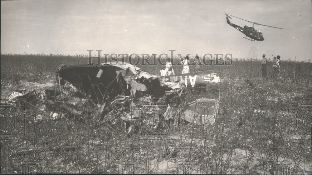 1964 Press Photo Helicopter Crashes in Field in Alabama - abna10225 - Historic Images